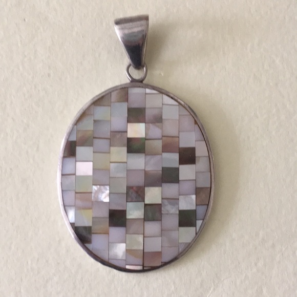 Sterling silver bold pendant mother of pearl - Picture 1 of 4
